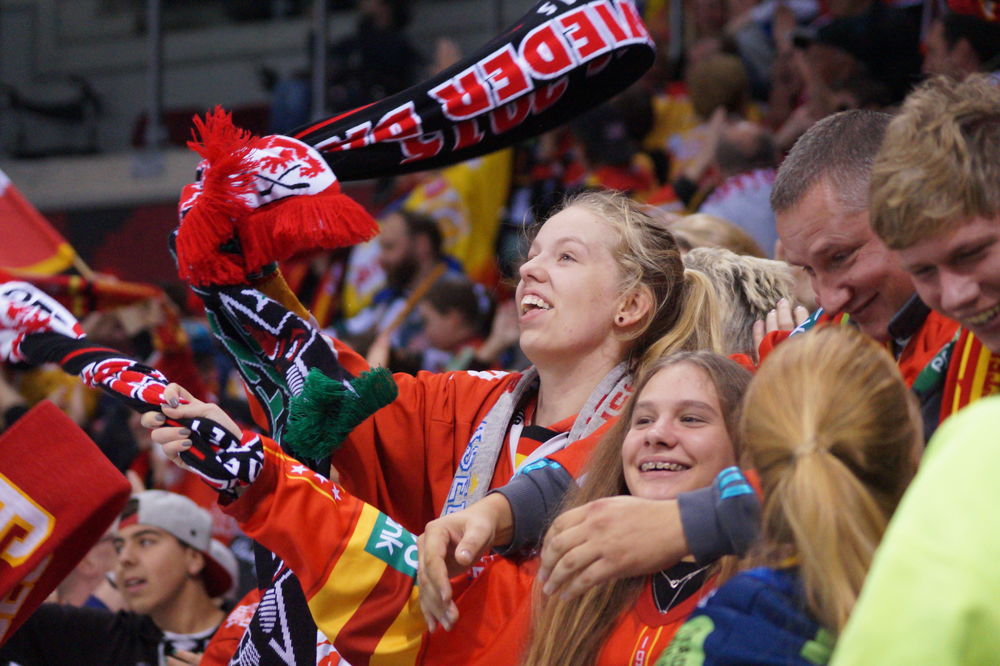Erleichterung und Freude nach dem Empty-Net-Goal(Foto: Justus B.)
