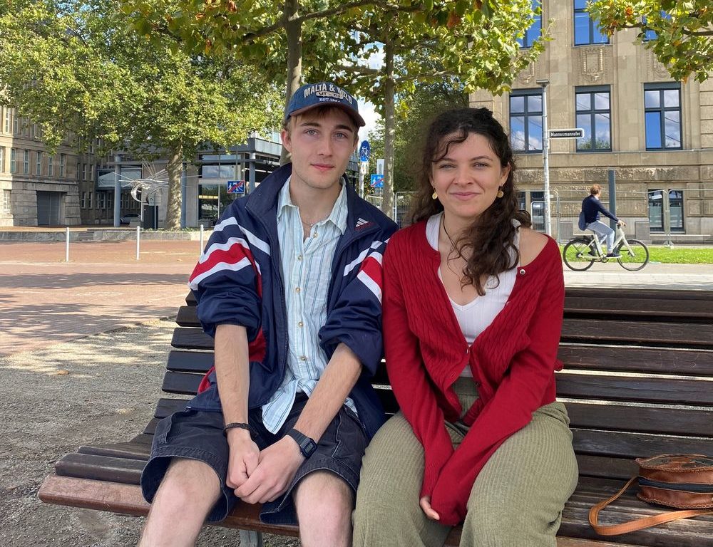 Owen(21) & Ella(21) "Sommer bedeutet Urlaub!" Foto: Youpod/Tala