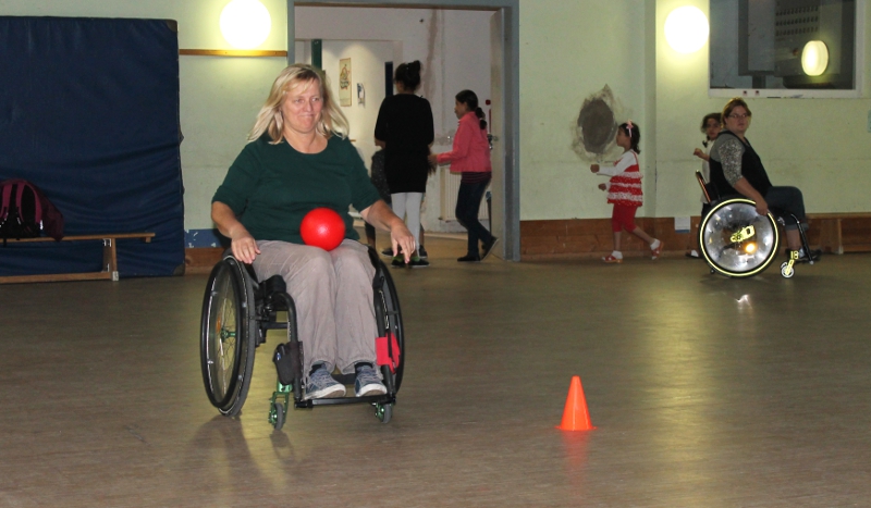 Auf die Räder, fertig, los – Handball im Rollstuhl