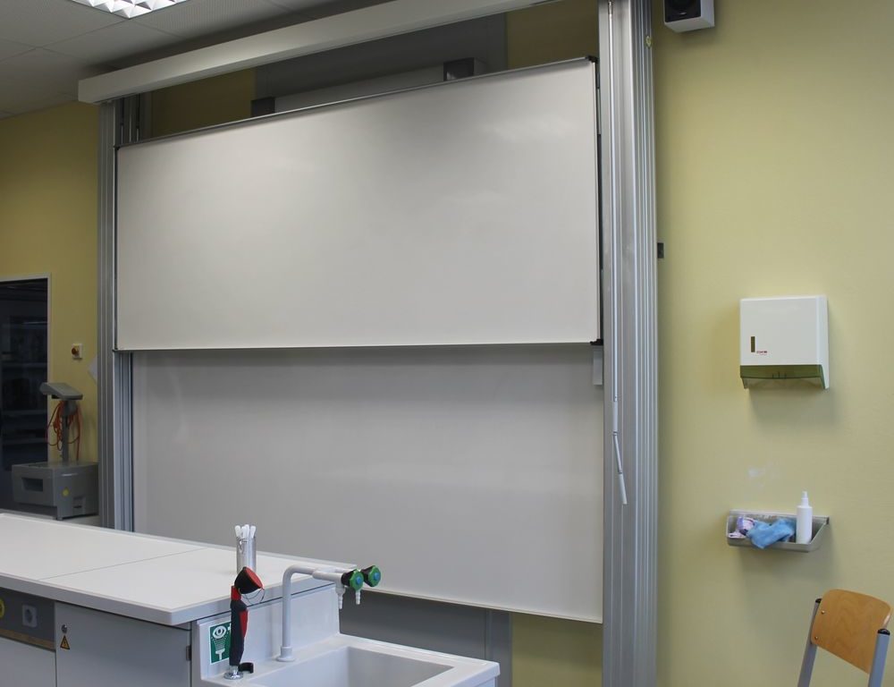 Die Klassenräume werden modern ausgestattet sein, mit Whiteboards anstatt Tafeln. (Foto: Jonathan)