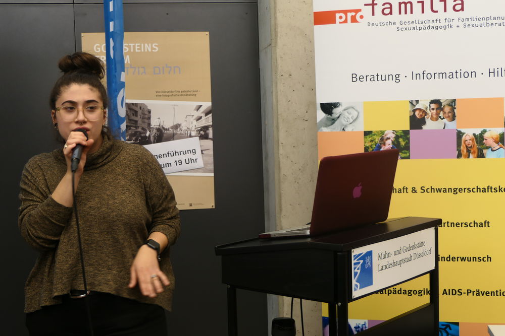 Poetryslamerin und Musikerin Aylin Celik setzt sich musikalisch viel mit dem Thema Vielfalt und Gesellschaftskritik auseinander. Sie trat beim Diversity-Tag auf.