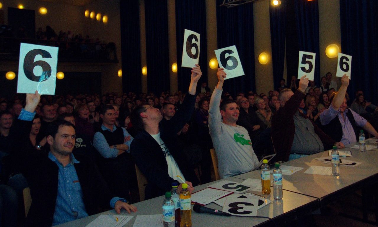 Die böse Jury.jpg - Comedy-Derby: Neuer Trend für Jugendliche - KiViN e.V.