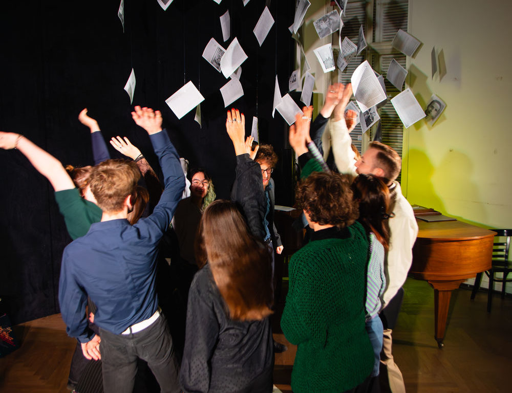 4482A1D1-C563-4D44-99F4-36988ABFA25F.jpeg - Theater-Intensivworkshop „Allein im Rosa Winkel“ – Erinnern an die Verfolgung Homosexueller zur NS-Zeit