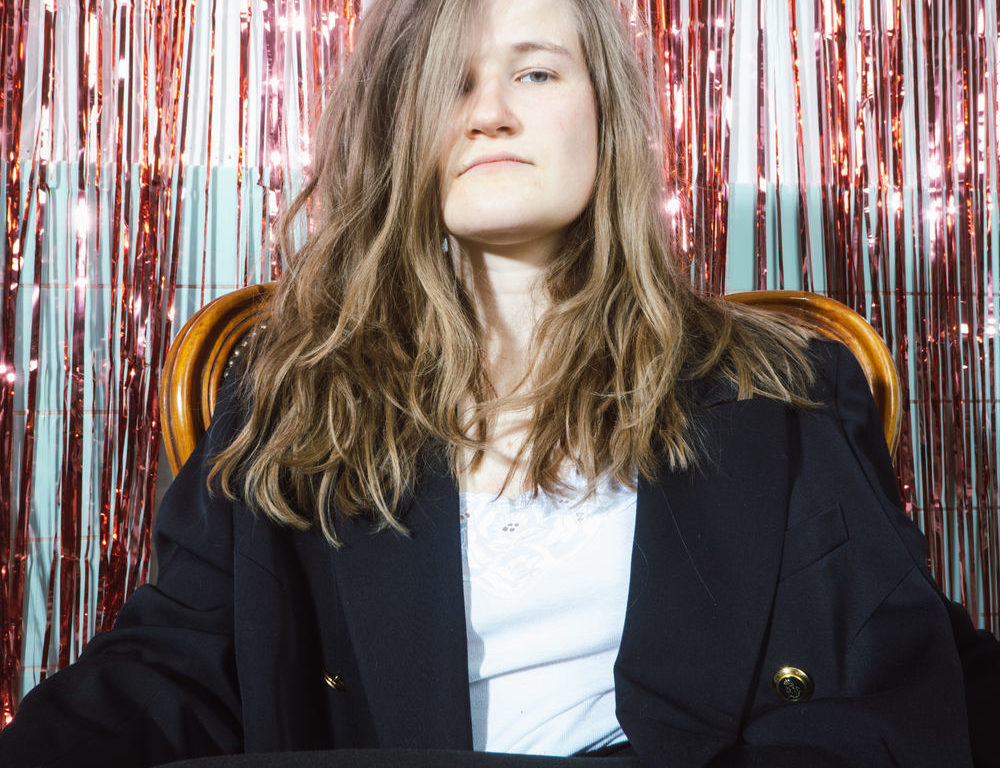 "Jule Blumt" erhält eine Förderung, hier im Bild die Sängerin der Band, Jule. (Foto: Nadia Wardi, Düsseldorf)
