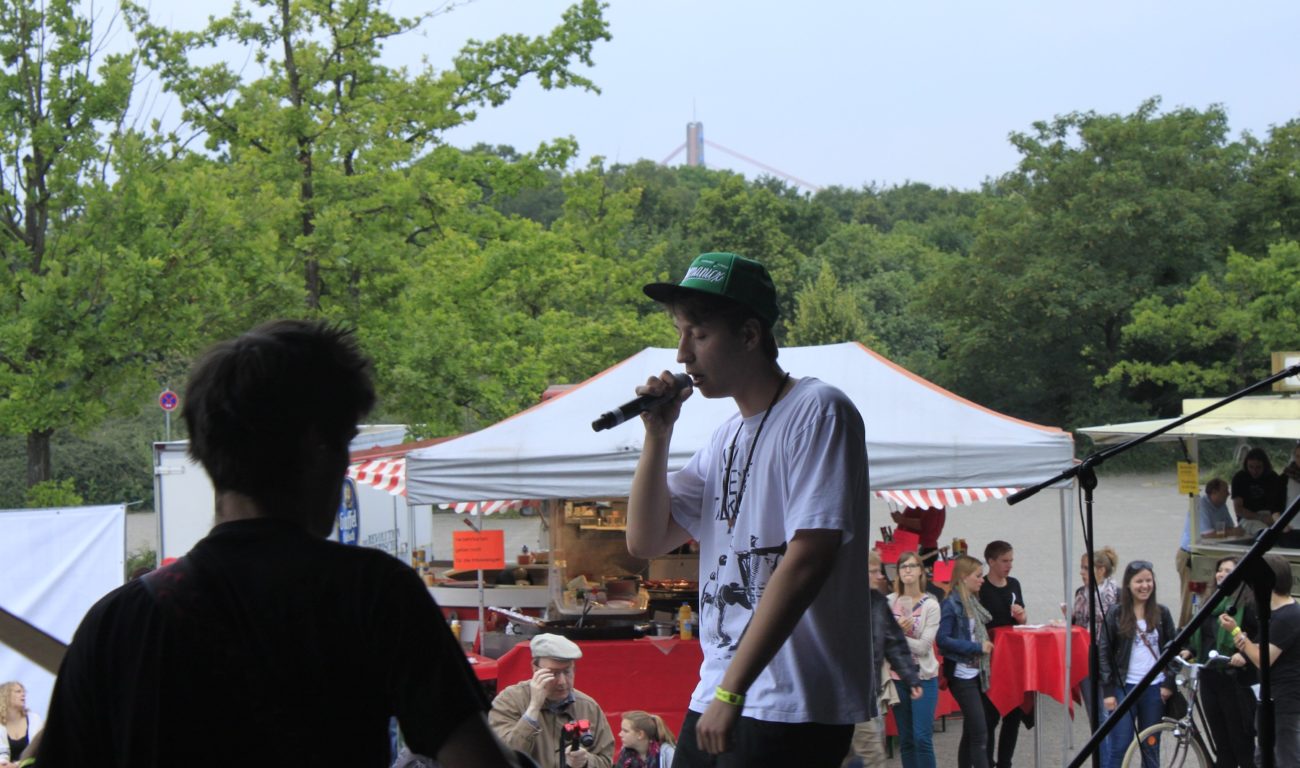 _MG_0104.jpg - Rap-Newcomer Fil: Vom Keller auf die Bühne - NiklasV.