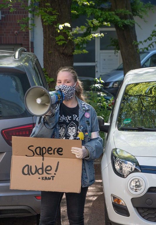 c) Niclas Ehrenberg, Schulboykott NRW