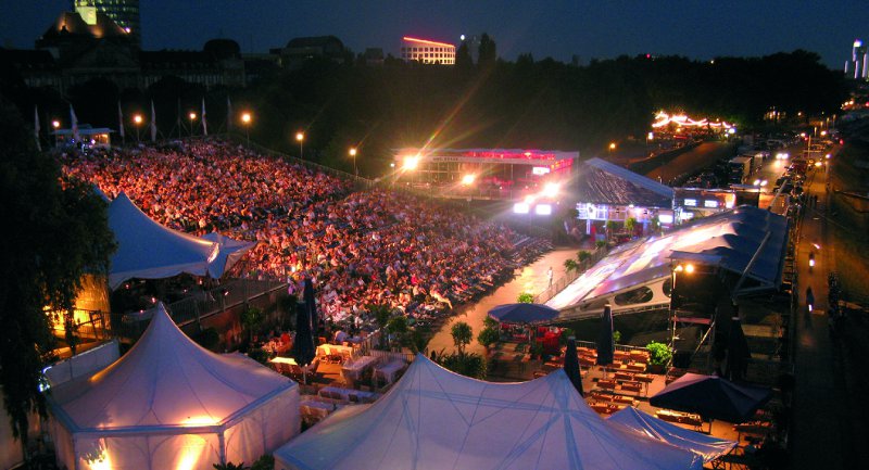Das Programm für das Sommer Freiluftkino am Rhein steht fest. (Foto: Frankenheim Kino)
